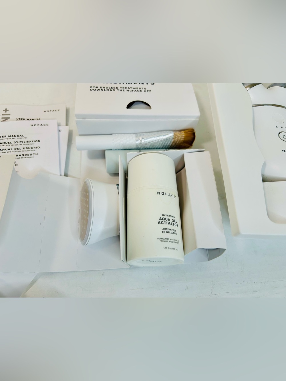 NuFACE Trinity+ Pro Complete Kit - Picture 7 of 12